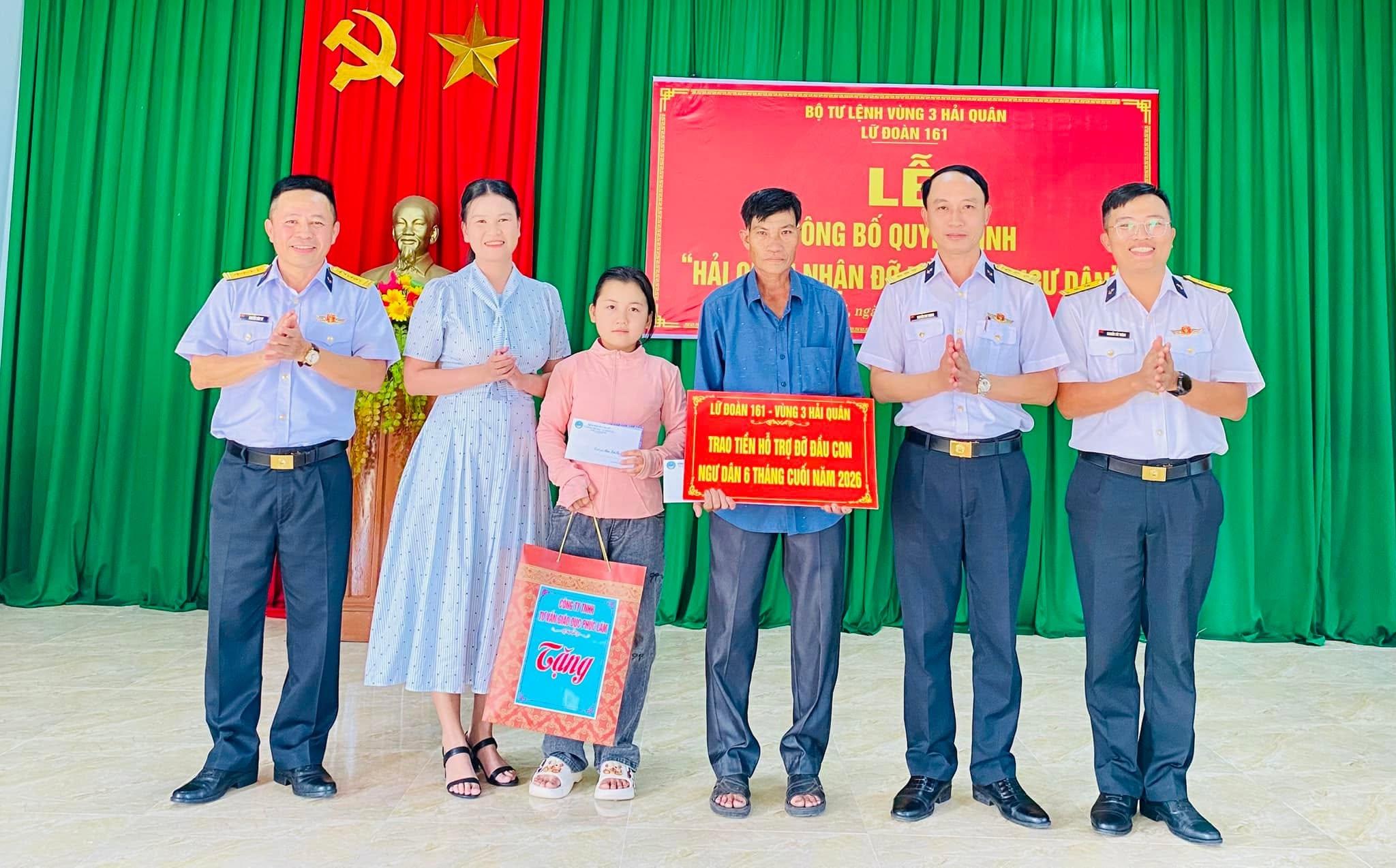 LỮ ĐOÀN 161, VÙNG 3 HẢI QUÂN TỔ CHỨC LỄ CÔNG BỐ QUYẾT ĐỊNH “HẢI QUÂN NHẬN ĐỠ ĐẦU CON NGƯ DÂN”